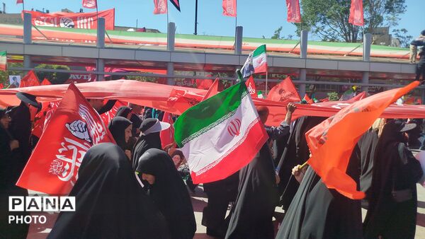 خورشید در افق ، راه در تداوم حماسه حضور در مراسم تشییع رهبر فقید انقلاب
