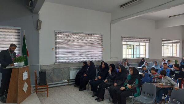 زیارت عاشورا در دبستان کوشا مشهد