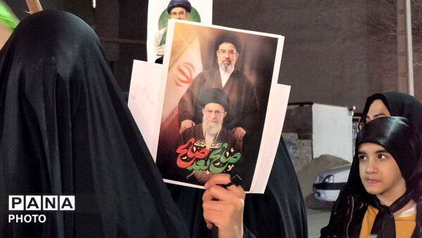 بیعت دهه نودی‌ها در فارسان 