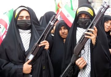 جشن روز دختر به یاد «ستارگان خاموش‌شده میناب» در نورآباد