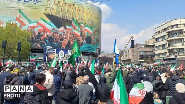 تشیع شهدای ناوشکن دنا و شهید لاریجانی در تهران