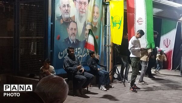 گذری بر موکب فلکه ایران نیشابور در چهل و چهارمین شب از اجتماعات مردمی 