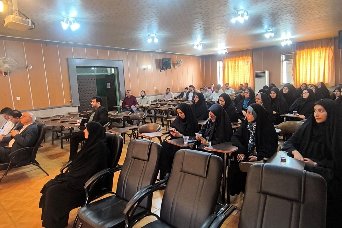 برگزاری جلسه شورای اداری در اداره ناحیه یک شهرری