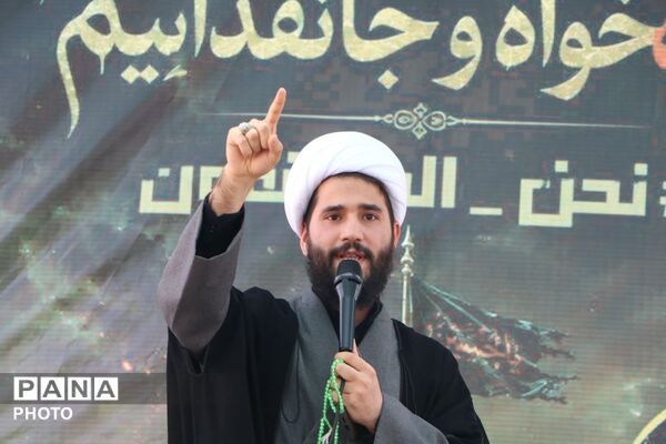 روایت قاب‌ها از دلدادگی مردم فهرج به علمدار کربلا در تاسوعای حسینی 