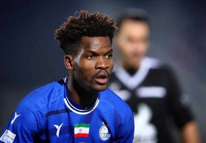 پرونده مجهول اندونگ در استقلال/ موضع مدیریت باشگاه نسبت به وضعیت هافبک گابنیایی