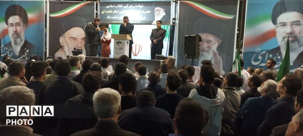 حضور مردم شهرستان کوهدشت در شب چهل و سوم از شهادت رهبر معظم انقلاب 