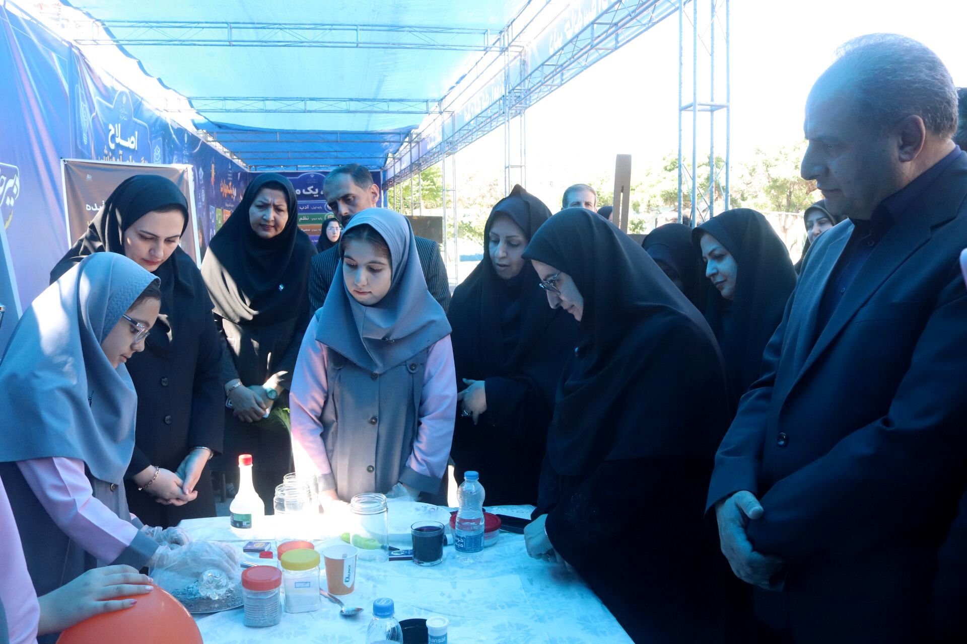 نمایشگاه طرح‌های ارتقا کیفیت آموزش در مقطع ابتدایی استان آذربایجان شرقی با حضور معاون وزیر 
