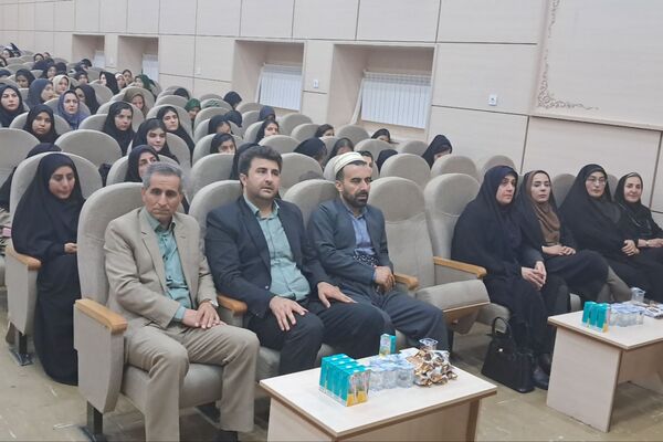 محفل انس با قرآن کریم به‌مناسبت چهلم شهدای اقتدار ملی در سنندج