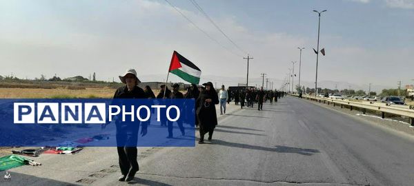 حضور پر شور عزاداران و شهروندان اراکی در پیاده‌روی جاماندگان اربعین 