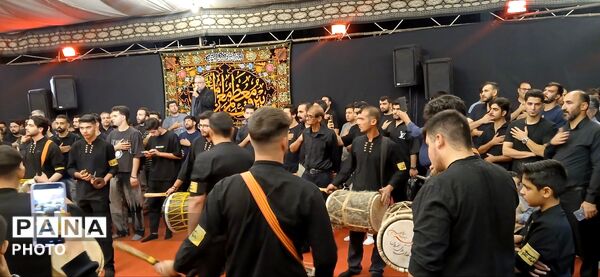 مراسم عزاداری دهه اول محرم در میدان صنعت ساوجبلاغ 