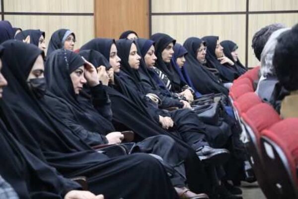 تقدیر از مسئولین سوادآموزی منطقه چهاردانگه به مناسبت کسب رتبه سوم استانی نهضت سوادآموزی 