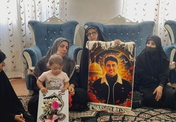 میهمانی در خانه‌ نور؛ دیدار با خانواده‌ شهید مجتبی کوزه‌گر 