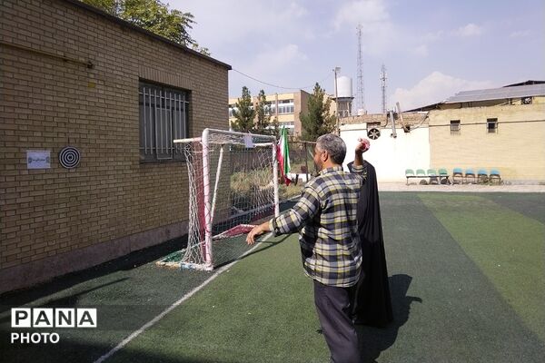 خدمات پایش سلامت و رقابت های ورزشی دوستانه کارکنان آموزش و پرورش چهاردانگه