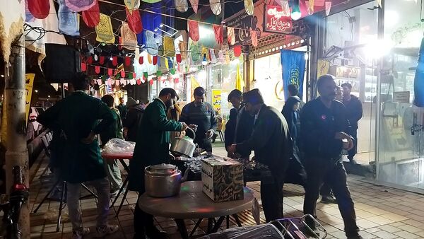 گذری بر فعالیت چایخانه امیر المومنین در شب میلاد حضرت مهدی ( عج)
