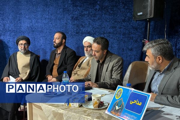 حوزه‌علمیه امام صادق(ع) میزبان پسران قرآنی اسلامشهر در مسابقات منطقه‌ای