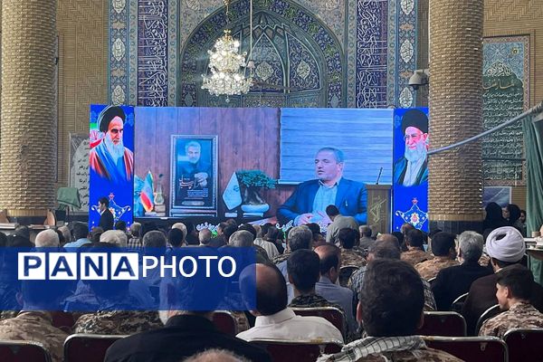 برگزاری یادواره سه هزار ستاره، ۳۰۰۰ چراغ راه به مناسبت هفته دفاع مقدس در شهرستان قرچک