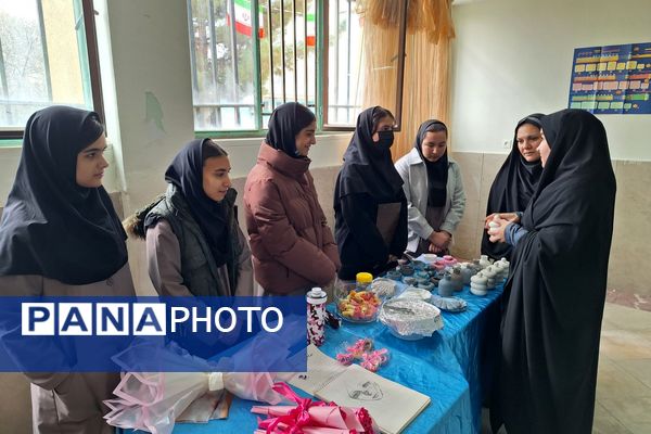 جشنواره ایرانمون در دبیرستان خدیجه کبری (س) پردیس