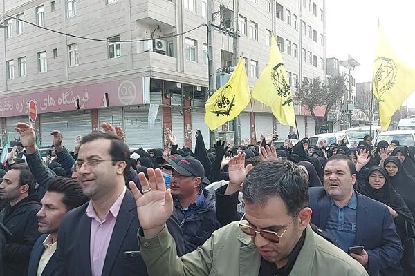 تشییع پیکر شهید مدافع حرم رضا مرادی در باقرشهر 