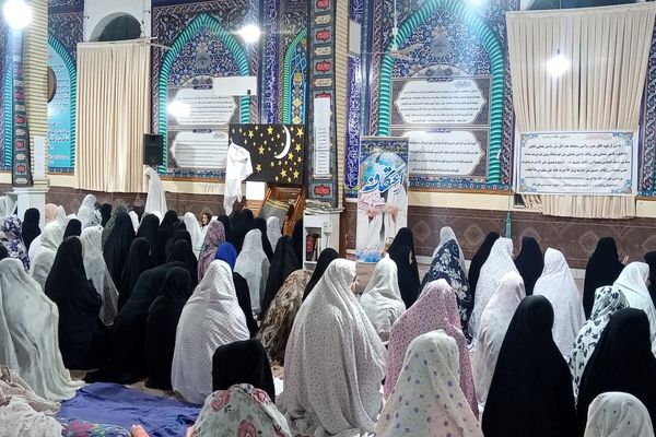 اعتکاف دانش‌آموزی درشهرستان مرزی پارس آباد 