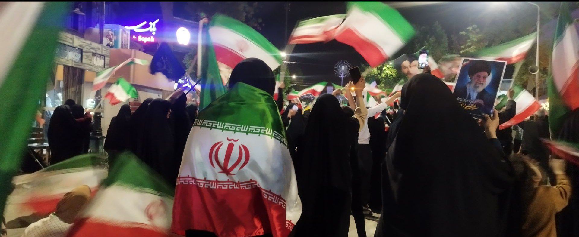 ما صحنه را خالی نمی کنیم