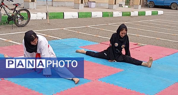 المپیاد ورزشی در دبیرستان عشایری تربیت سیرجان 