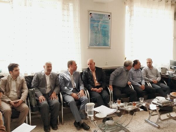 دیدار معاون پرورشی آموزش و پرورش کاشمر با کادر دبیرستان امام حسین (ع)