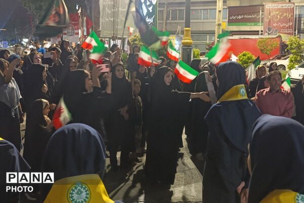 غرفه شهدای دانش آموز ورامین میزبان شما در میدان امام حسین(ع)