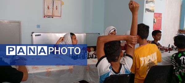 برگزاری مسابقه شطرنج میان دانش‌‌‌آموزان ابتدایی در فین
