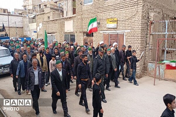 حضورخودجوش مردم سادات شهر بار به مناسبت شهادت حضرت آیت الله خامنه ای 