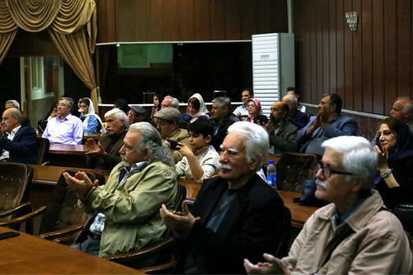 افتتاح نمایشگاه خوشنویسی شاعر و خوشنویس تبریزی