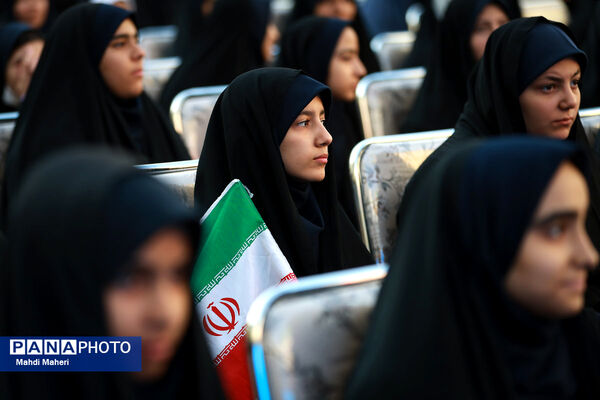 آیین نواختن زنگ استکبارستیزی