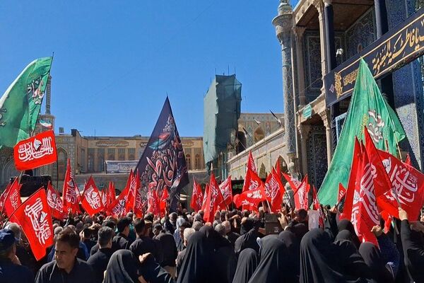 حرکت کاروان مردمی از آوه به سمت حرم حضرت معصومه(س)