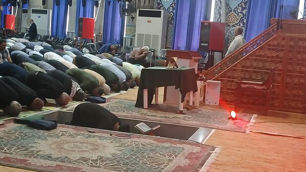 نماز جمعه سدی محکم در برابر دشمن
