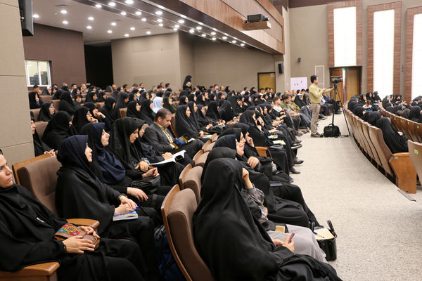 همایش سراسری «ما با هم می آموزیم»