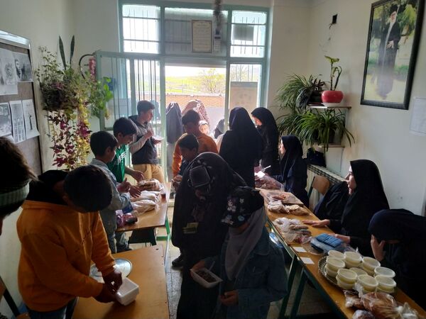 برگزاری بازارچه دانش‌آموزی در مدرسه امیرکبیر ایجرود