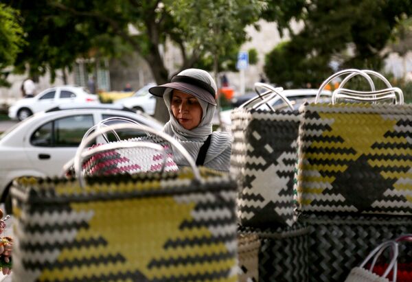 عصر بازار هنرمندان مشهدی در روزهای پنجشنبه