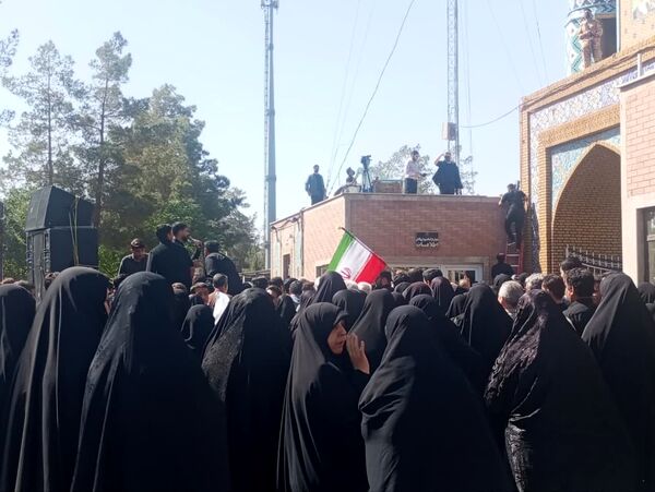 تشییع باشکوه پیکر شهدای مبارزه با اسرائیل در کاشان