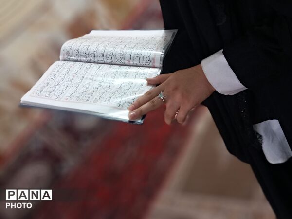 حضور پرشور مردم درگزین در مراسم گرامیداشت رهبر شهید