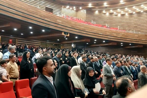 آیین تجلیل از معلمان نمونه شهرستان‌های استان تهران در شهرری
