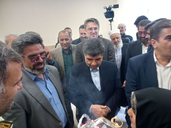 افتتاحیه مدرسه شش کلاسه زنده یاد محمد یاسر نیکنام در رضویه 