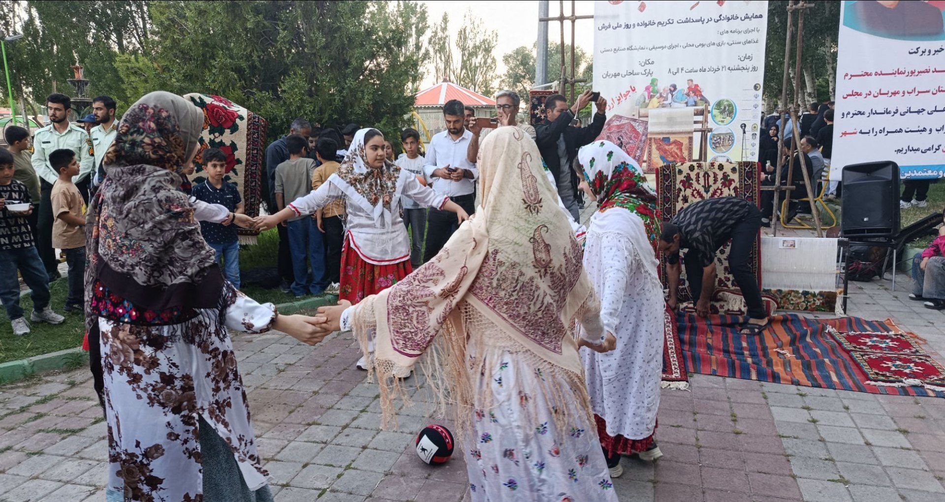 همایش «مهربان مهربان»