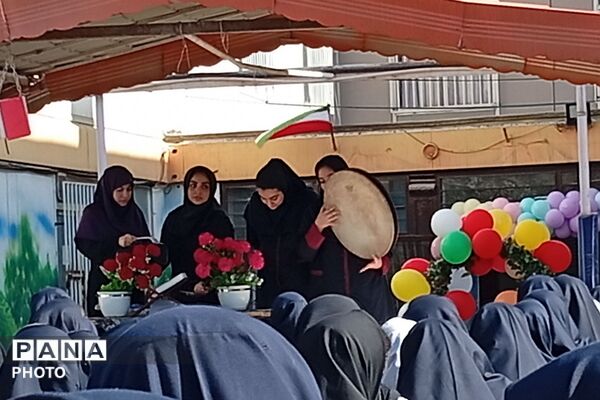 جشن جوانه ها در مدارس ناحیه دو شهرری 