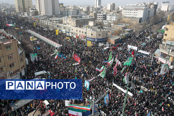 شکوه 22 بهمن مشهد مقدس از نمای هوایی