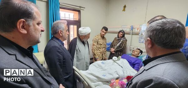 فرماندار همدان از روند درمان مجروحان «جنگ رمضان» بازدید کرد