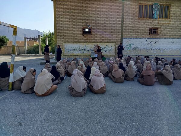 روز دختر در دبیرستان فاطمیه