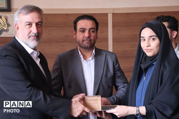 قلم‌های جوان، روایت‌گران فردای رسانه