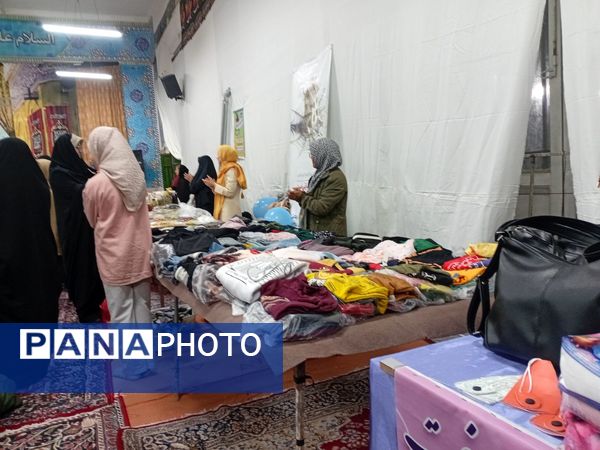 بازارچه محصولات خانگی در شهرستان خلیل آباد 