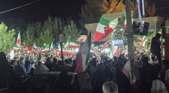 اجتماع ضد آمریکایی مردم وطن دوست کاشمر در خیابان خرمشهر 