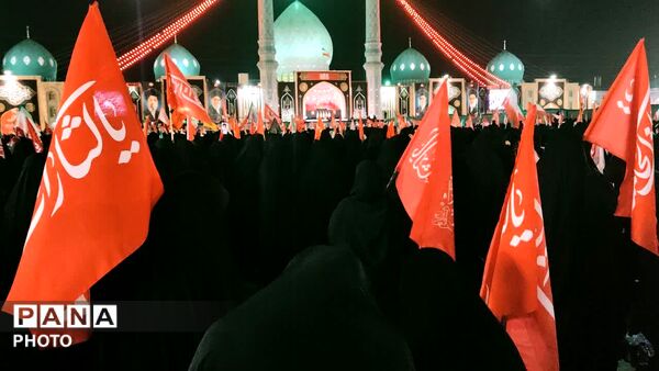 قاب هایی از یک بدرقه آسمانی ماندگار 
