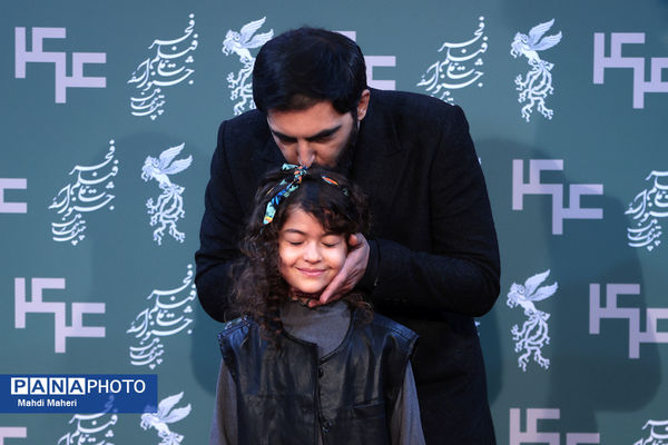 نشست نقد و بررسی فیلم «جانشین» در چهل و چهارمین جشنواره ملی فیلم فجر